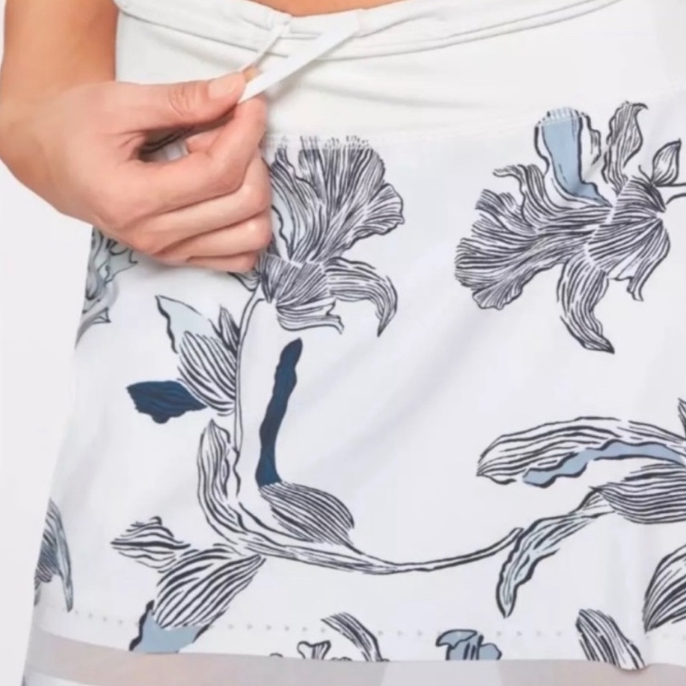 Athleta floral laser-cut mesh skirt/shorts